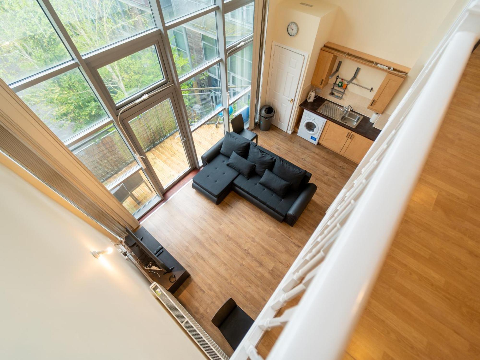 Luxury 2 Bed Apartment - Near Heathrow, Legoland, Windsor Slough Exterior photo